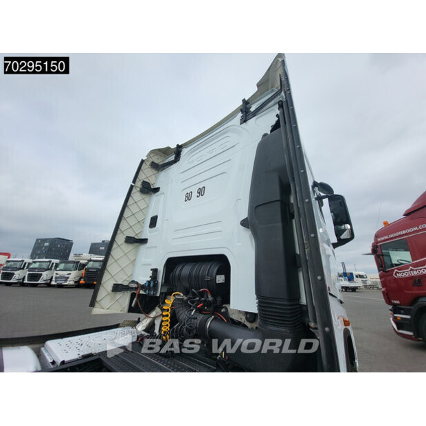 2022 Ford F-Max 500-42230130