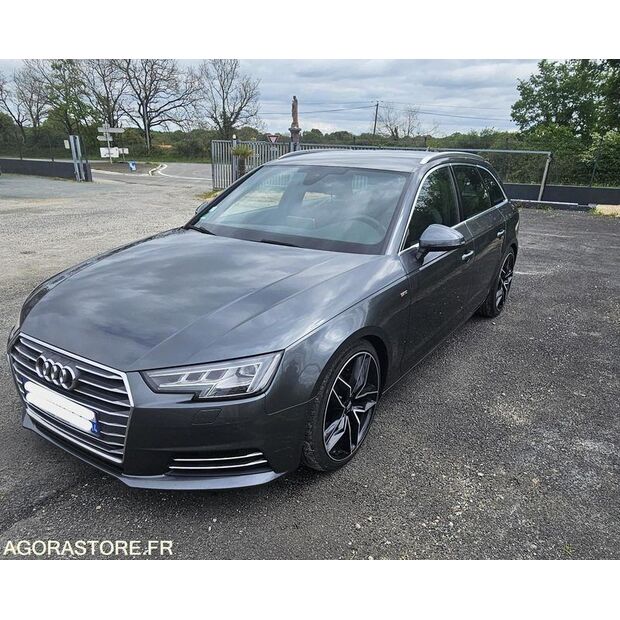 2016 Audi A4-42243322