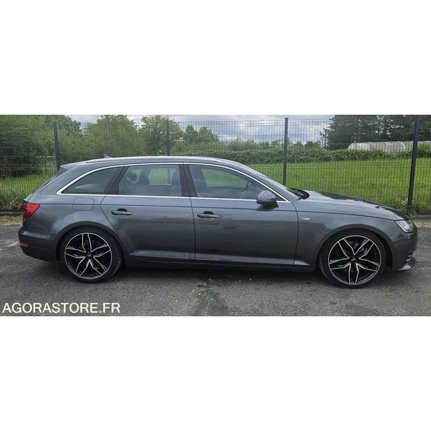 2016 Audi A4-42243323