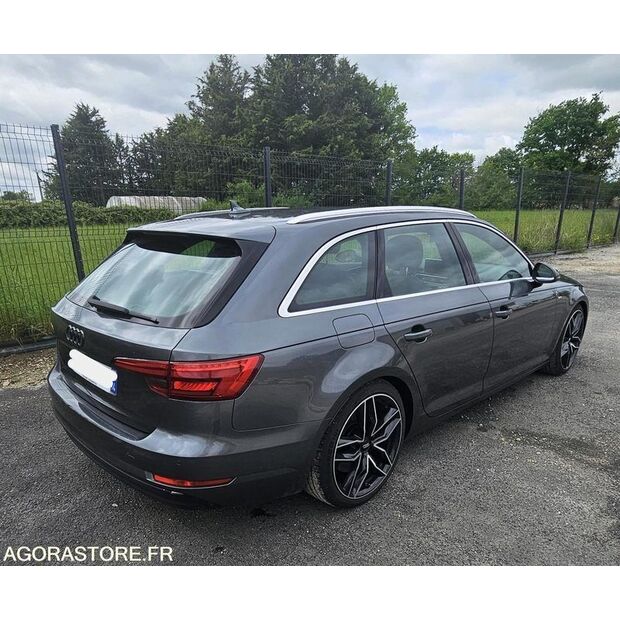 2016 Audi A4-42243326