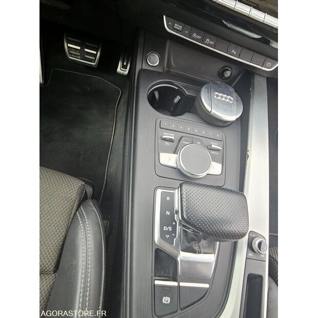 2016 Audi A4-42243328
