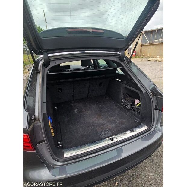 2016 Audi A4-42243331