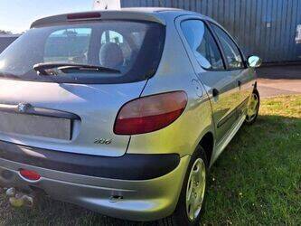 Image de VOITURES 2001 Peugeot 206