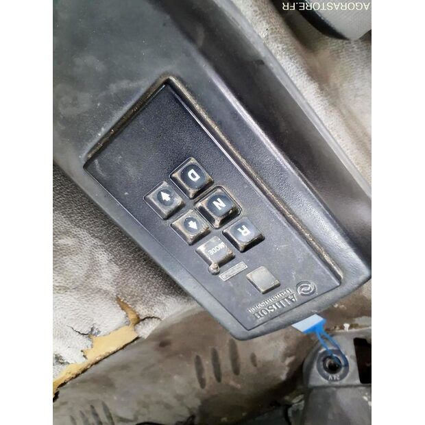 2004 Renault PREMIUM-42244080