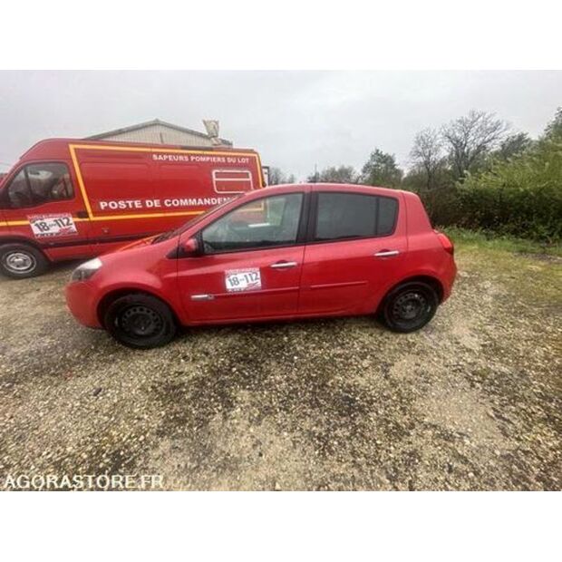 2010 Renault Clio-42244316