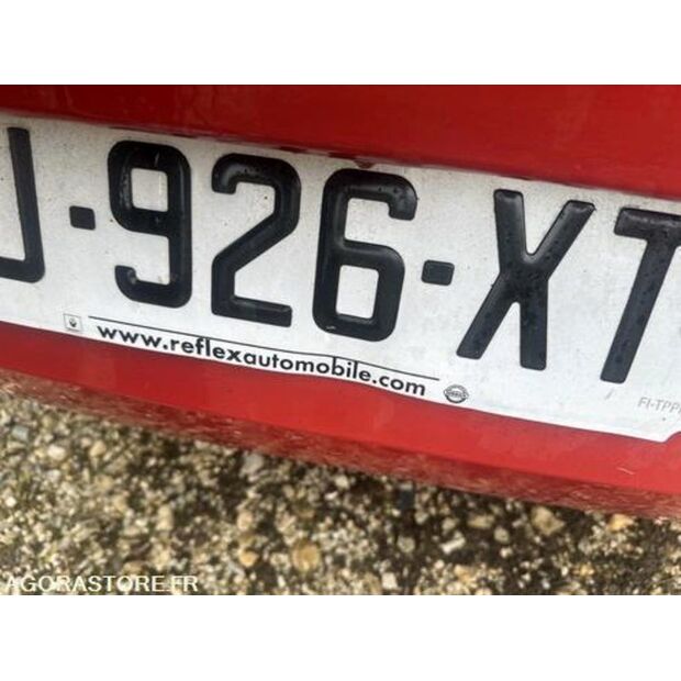 2010 Renault Clio-42244325