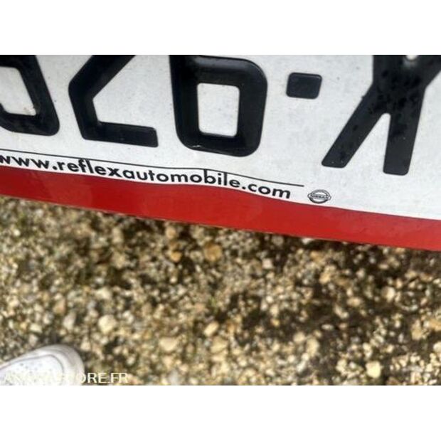2010 Renault Clio-42244326