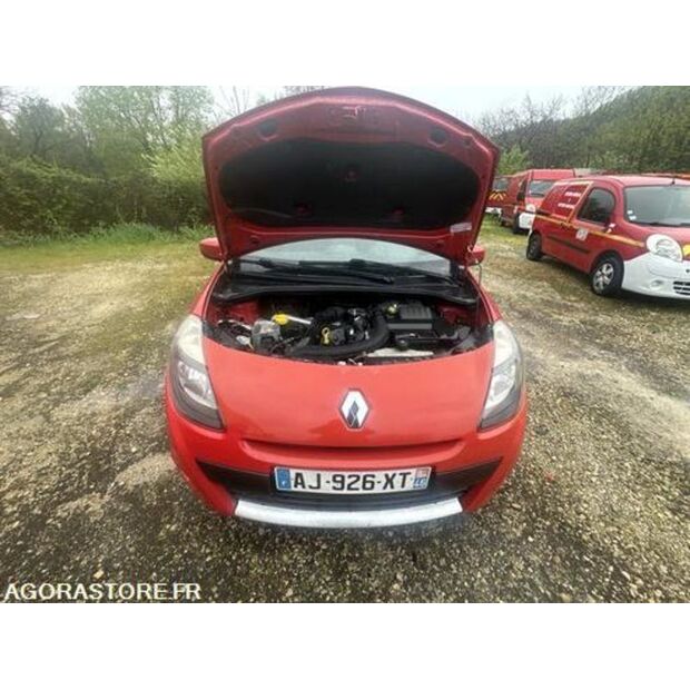 2010 Renault Clio-42244328