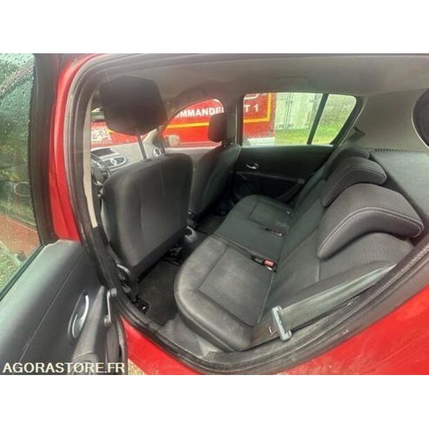 2010 Renault Clio-42244330