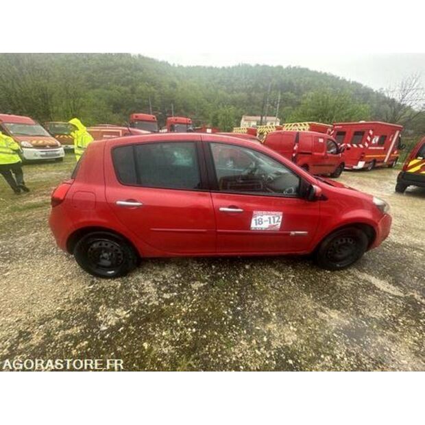 2010 Renault Clio-42244342