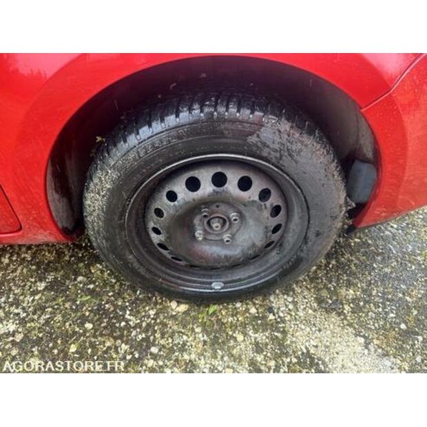 2010 Renault Clio-42244343