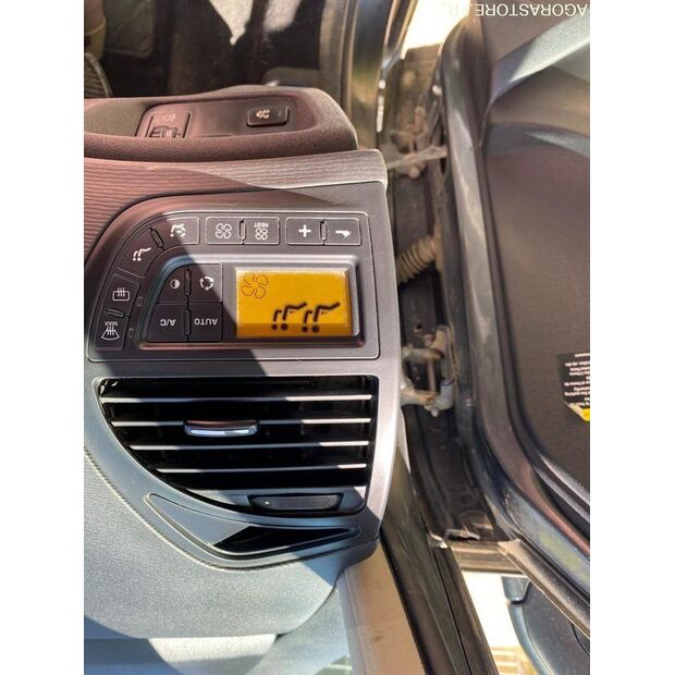 2013 Citroen C4-42244673