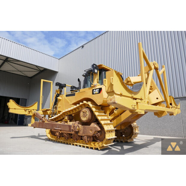 2015 كاتربيلر D8T-42244989