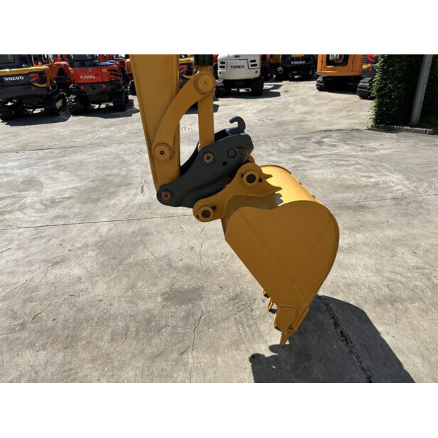 2018 Caterpillar 305.5E2-42245624