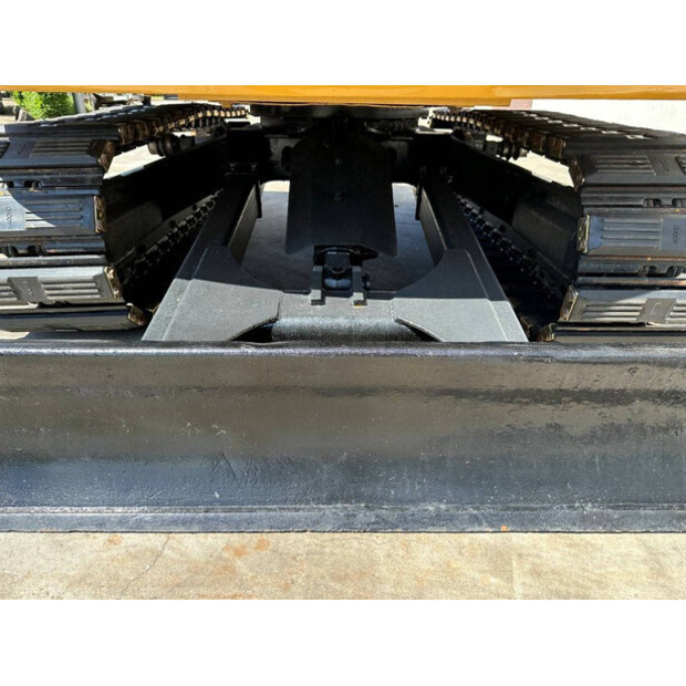 2018 Caterpillar 305.5E2-42245630
