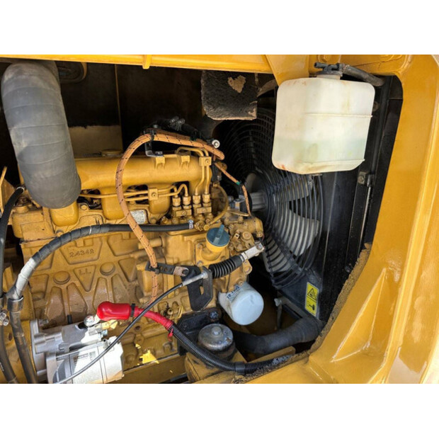 2018 Caterpillar 305.5E2-42245637