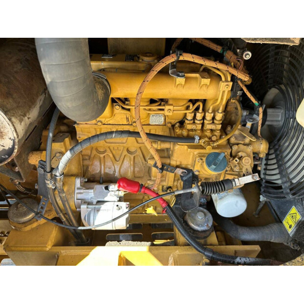 2018 Caterpillar 305.5E2-42245638
