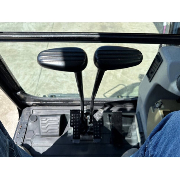 2018 Caterpillar 305.5E2-42245653