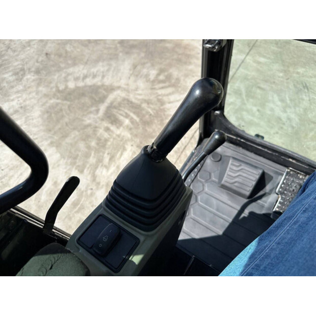 2018 Caterpillar 305.5E2-42245654