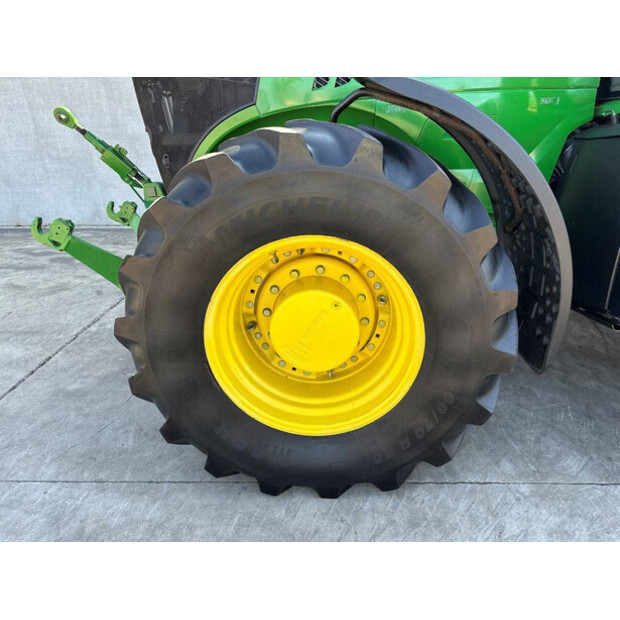 2013 JOHN DEERE 7230R-42245910
