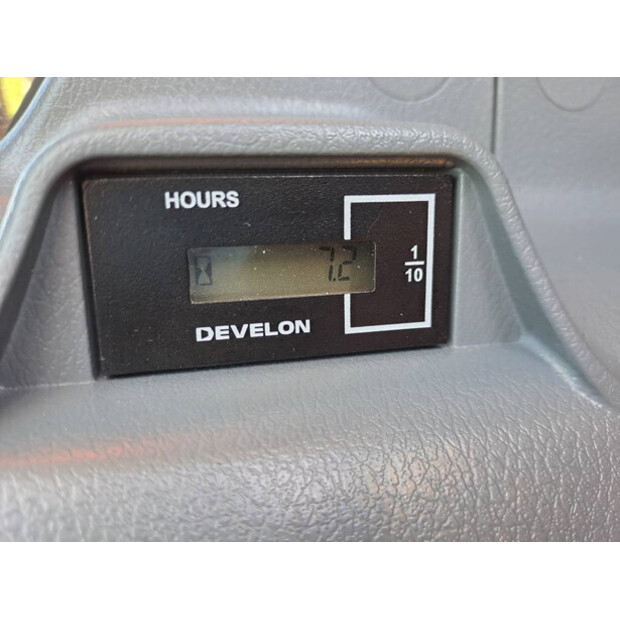 2025 Develon DX300LC-7M-42246831