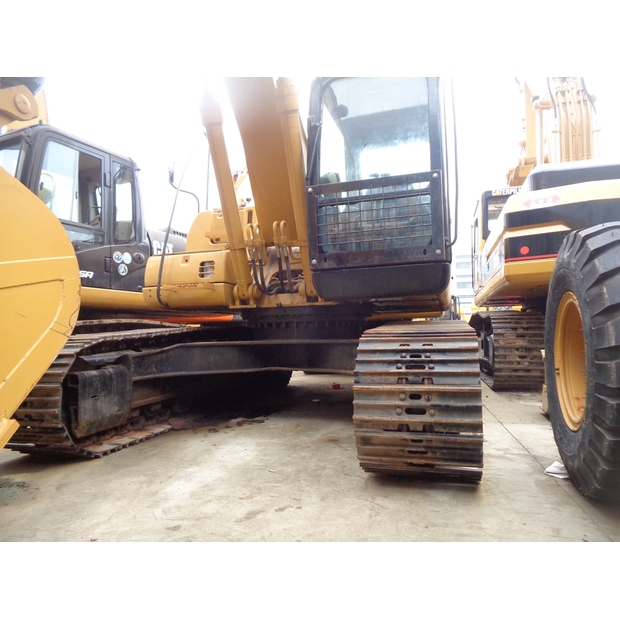 2020 كاتربيلر 320CL-42247767