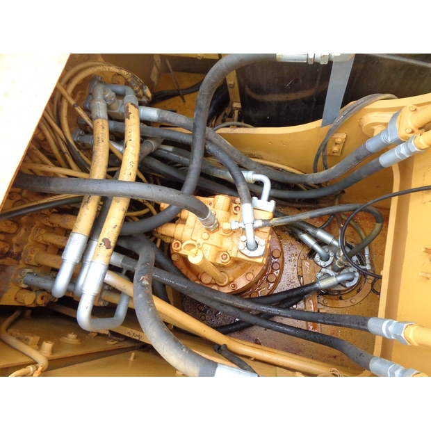 2021 Caterpillar 330D-42247783