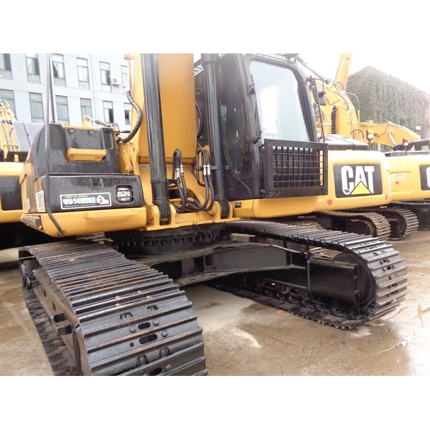 2021 Caterpillar 330D-42247801