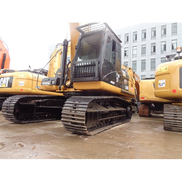 2021 Caterpillar 330D-42247803