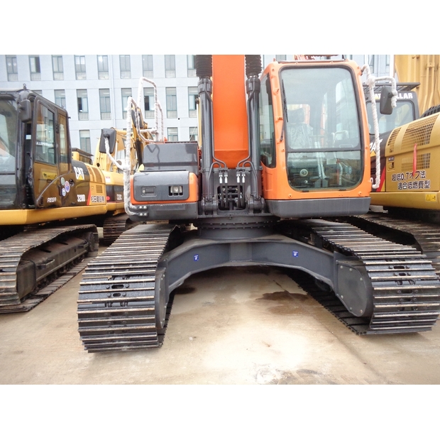 2021 دووسان DX225LC-42247812