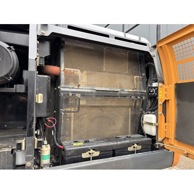 2021 CASE CX210D-42255705
