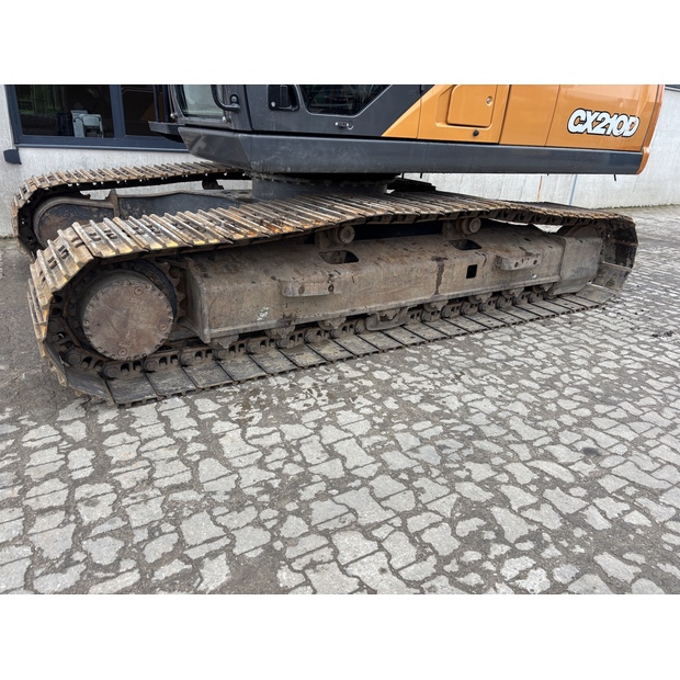 2021 CASE CX210D-42255711