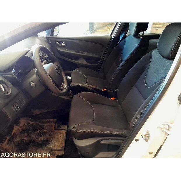 2017 Renault Clio-42261124