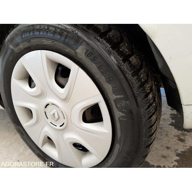 2017 Renault Clio-42261130