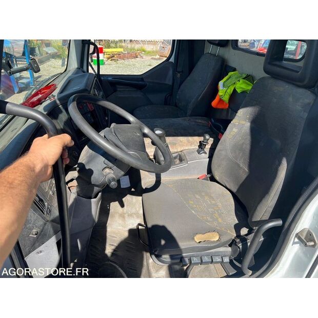 2000 Renault Midlum-42261296