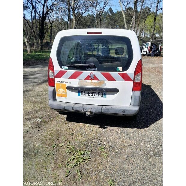 2010 Peugeot PARTNER-42261317