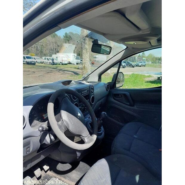 2010 Peugeot PARTNER-42261319