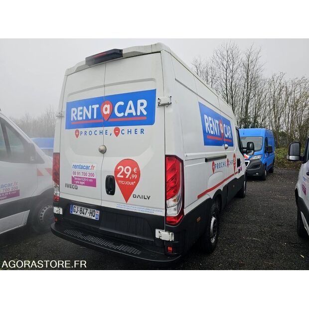 2022 Iveco 35S14N-42261617