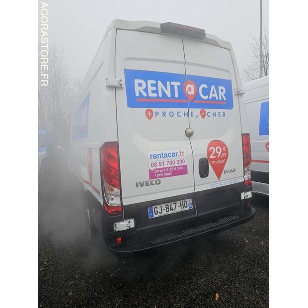 2022 Iveco 35S14N-42261618