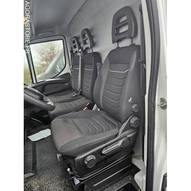 2022 Iveco 35S14N-42261619