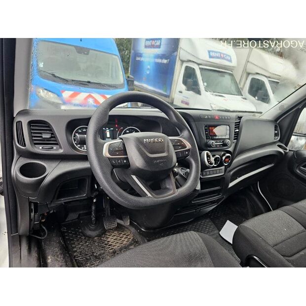 2022 Iveco 35S14N-42261620