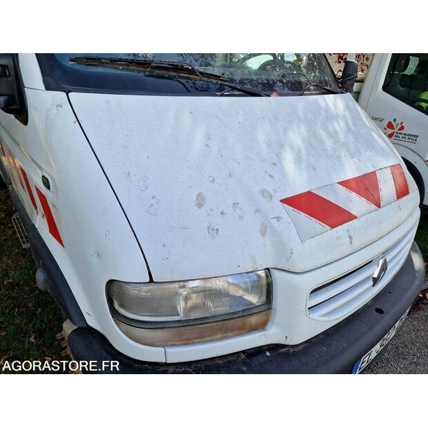2000 Renault Mascott-42261853