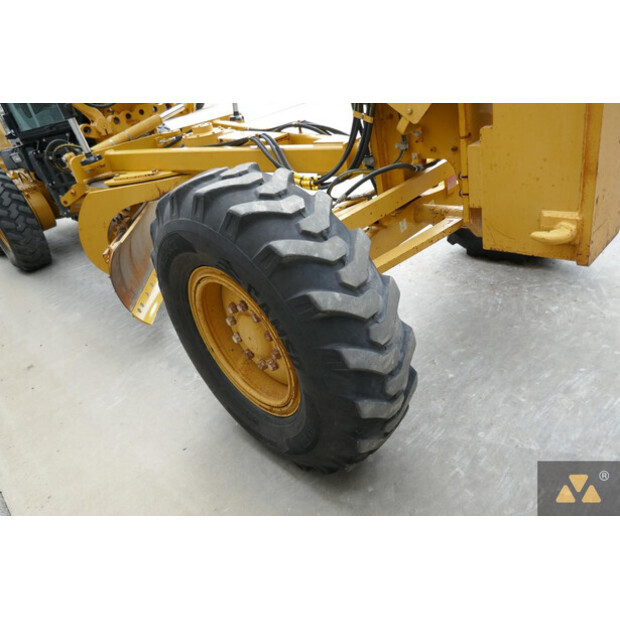 2011 Caterpillar 120M-42262572