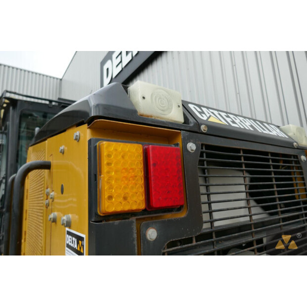 2011 Caterpillar 120M-42262576
