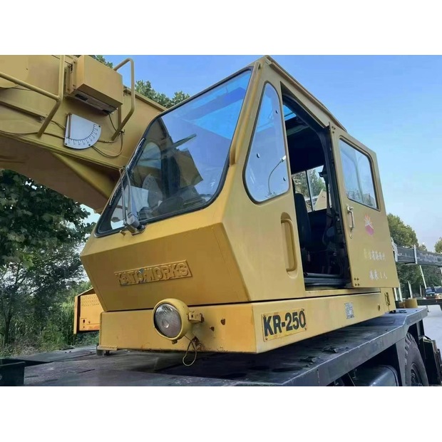 2022 كاتو KR250-42263984