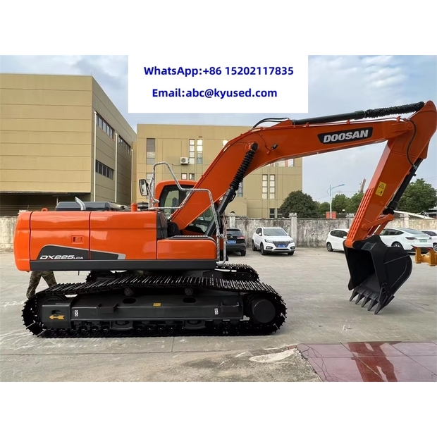 2022 Doosan DX225LCA-42264038