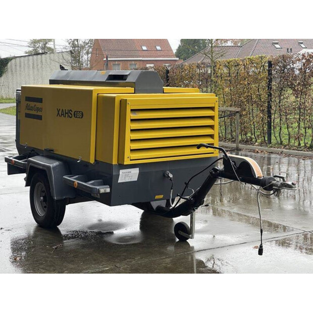 2011 Atlas-Copco XAHS186-42264276