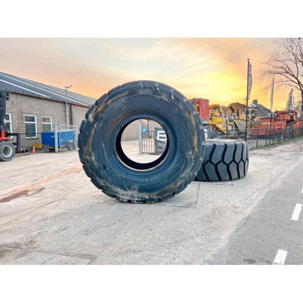 ميشلان 45/65R45 X D2 L5-42264288