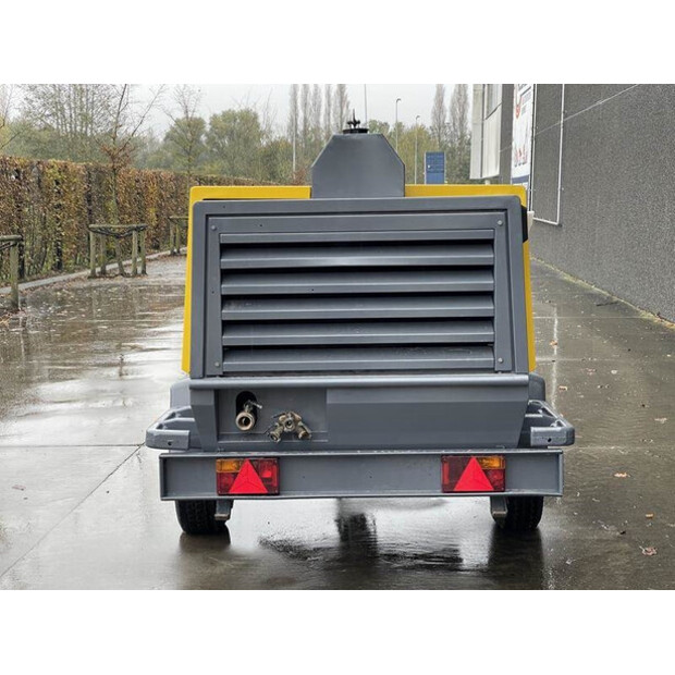 2011 Atlas-Copco XAHS186-42264289