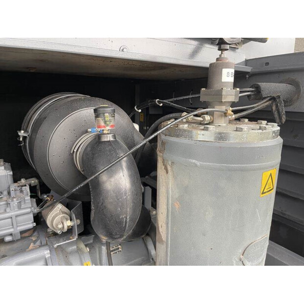 2011 Atlas-Copco XAHS186-42264320